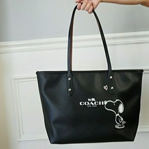 Coach X Snoopy Zipper Tote